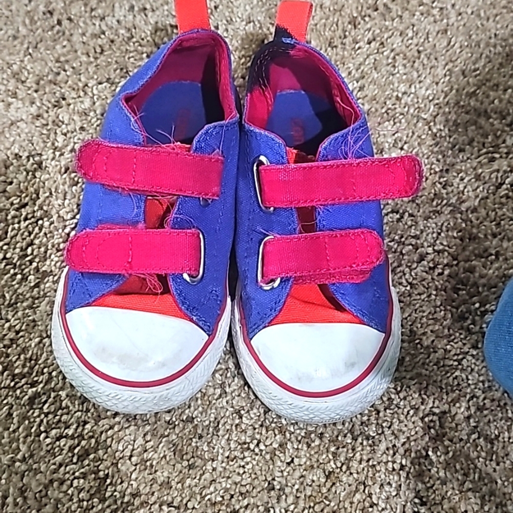Converse Girls sz 8